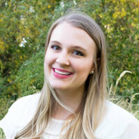 McKinzie - Moms Make Cents - web design tips